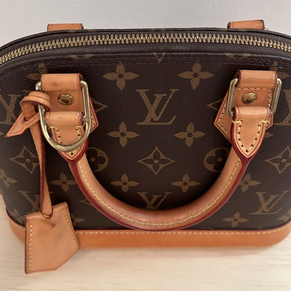 Pre-loved Louis Vuitton Monogram Alma BB - Picture 2 of 16